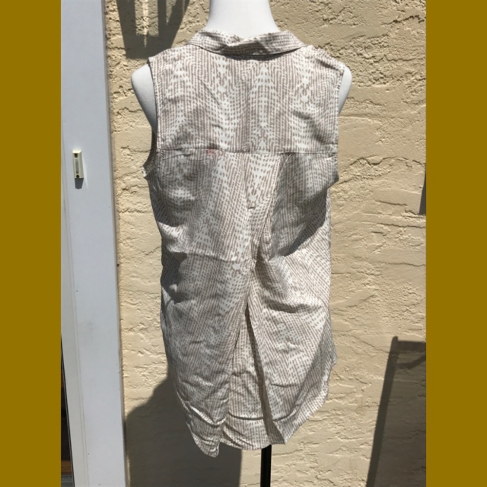 🐾 NWT Banana Republic high low tank top size medium - Picture 3 of 3